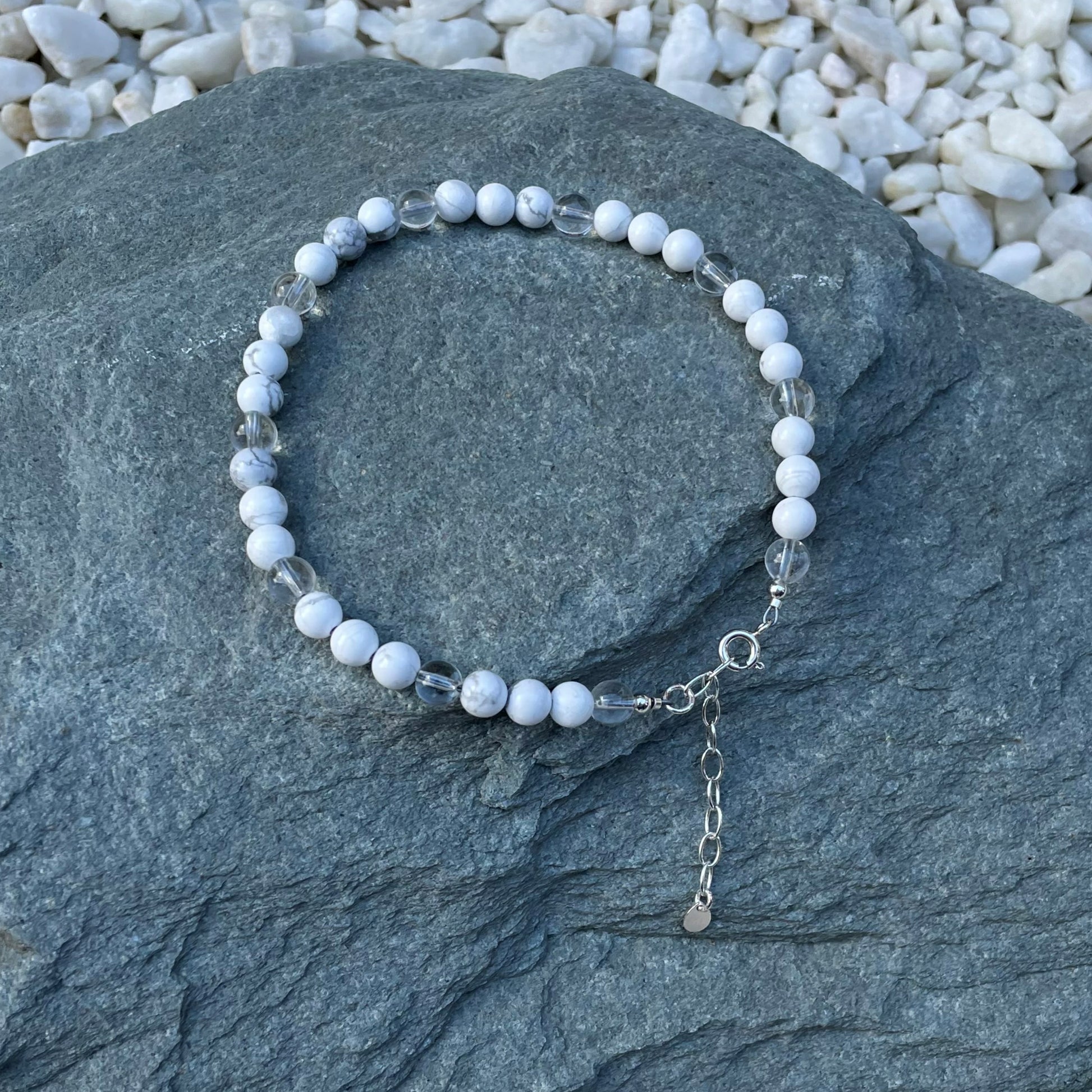 Howlite bead anklet